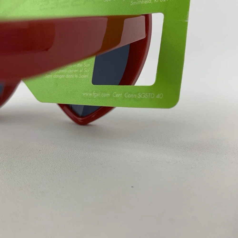 Foster Grant Suntastic Kids Heart Sunglasses Red UVA UVB Protection Age 3+